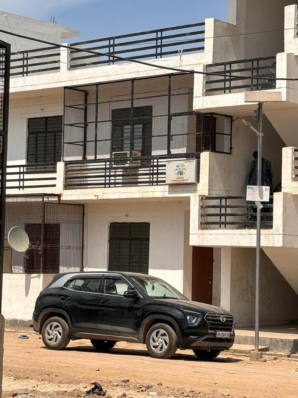 Sriram Homestay 01 Km To Sri Ram Mandir Ayodhya Exterior photo